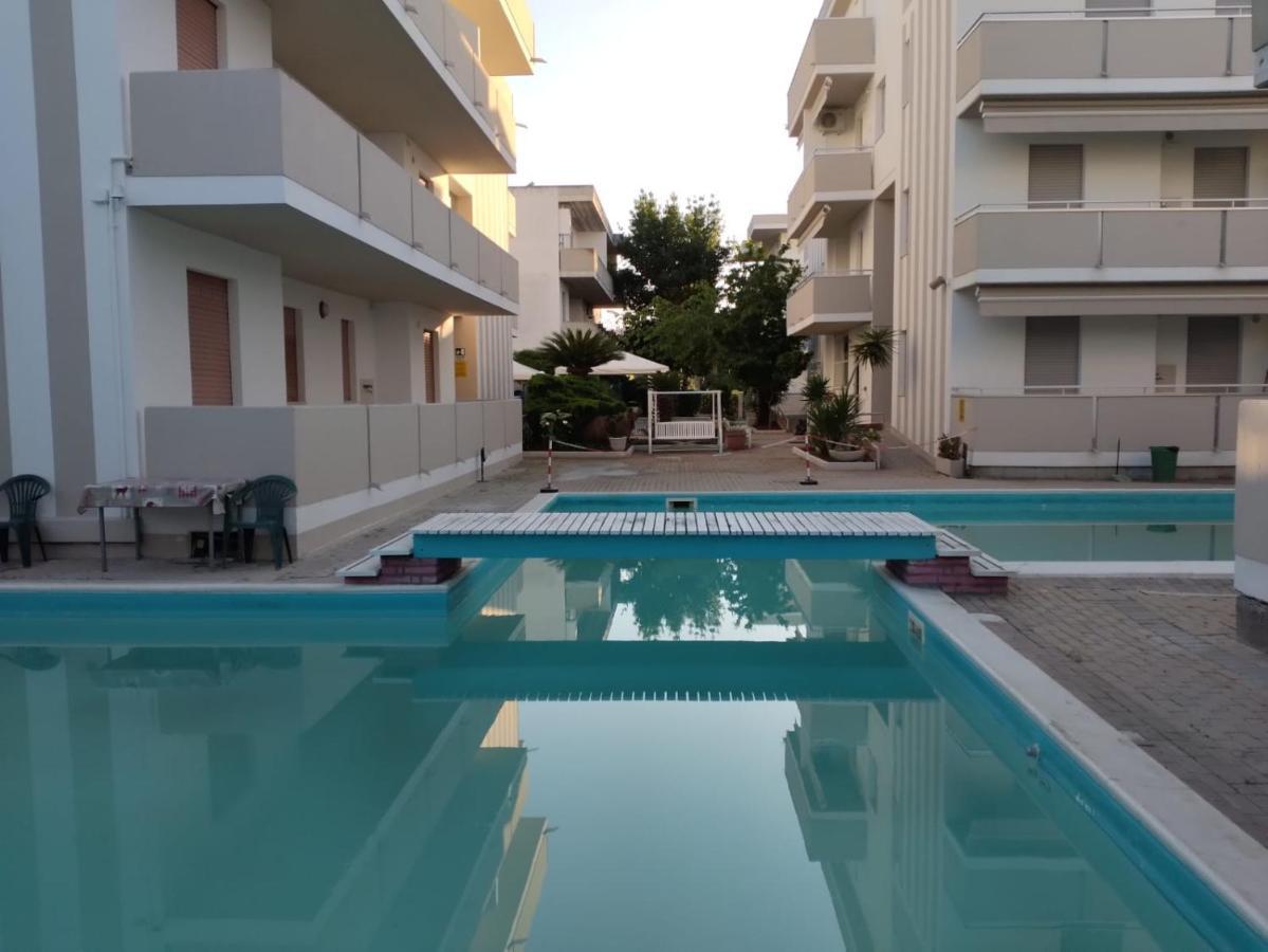 Claudia Residence Alba Adriatica Exterior photo