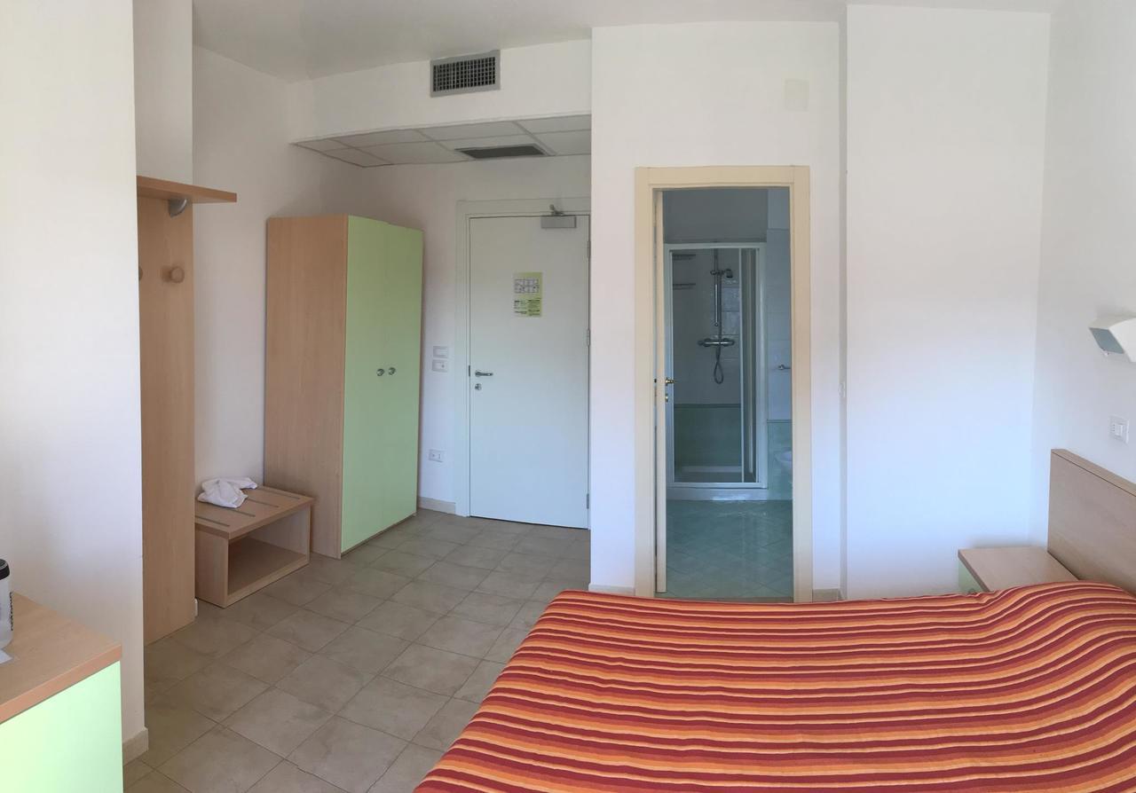 Claudia Residence Alba Adriatica Exterior photo